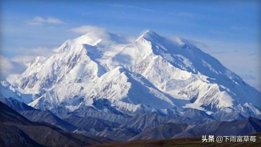 屹立的意思解释